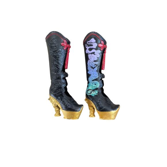 Pre-owned 2024 Monster High G3 Jinafire Long Fashion Doll Dragon Boots - Picture 2 of 5